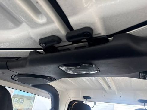 Used 2023 Jeep Wrangler Sport AWD/4WD image 27
