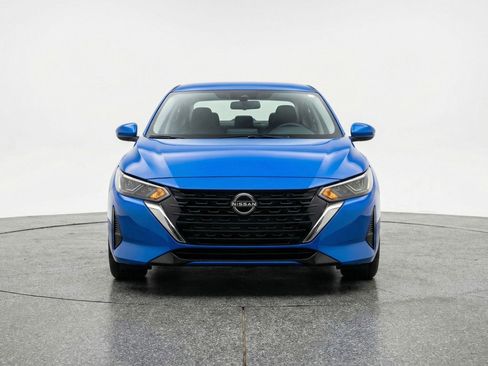 Used 2025 Nissan Sentra SV FWD image 2
