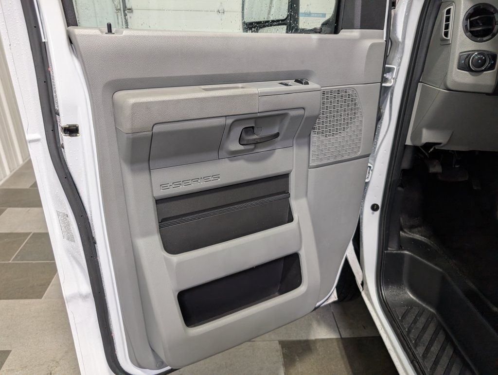 Used 2024 Ford E-350 and Econoline 350 Super Duty w/ Power Windows & Locks Group RWD image 8