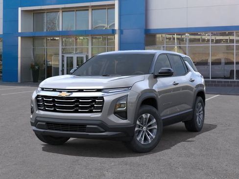 Used 2026 Chevrolet Equinox LT w/ Convenience Package II AWD/4WD image 6