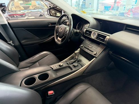 Used 2015 Lexus IS 250 w/ Premium Package RWD image 44