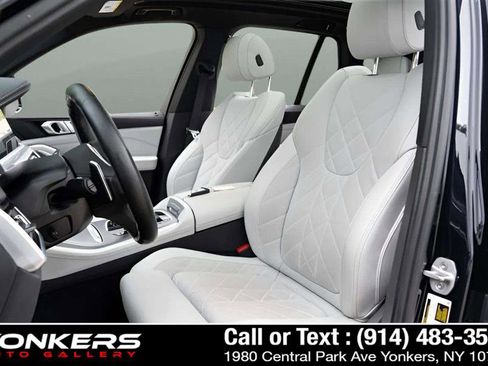 Used 2023 BMW X5 xDrive40i w/ M Sport Package image 24