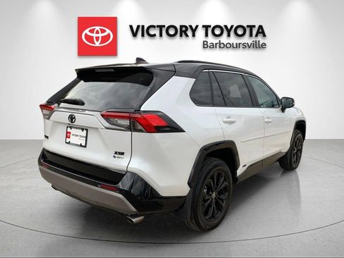 Used 2025 Toyota RAV4 XSE w/ Advanced Technology Package image 7