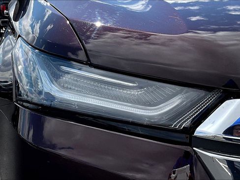 Used 2023 Chevrolet Traverse LT w/ LT Premium Package image 30