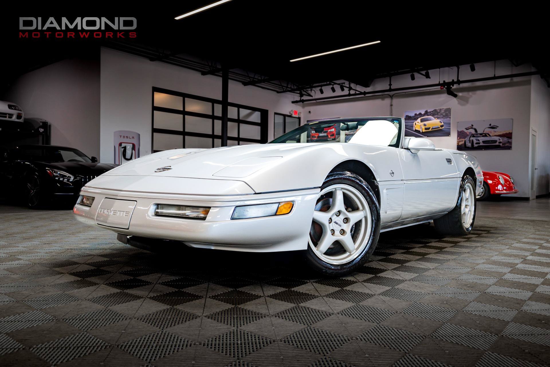 Used 1996 Chevrolet Corvette Convertible RWD image 1