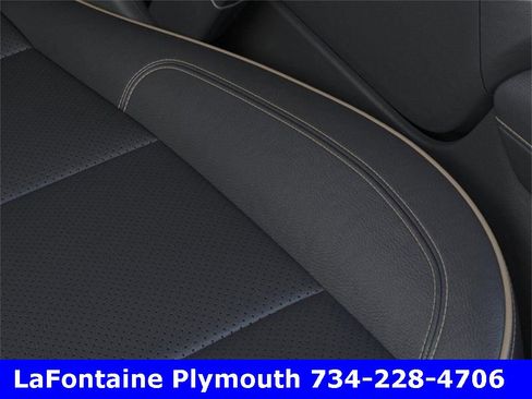 New 2025 Chevrolet Suburban Premier image 21