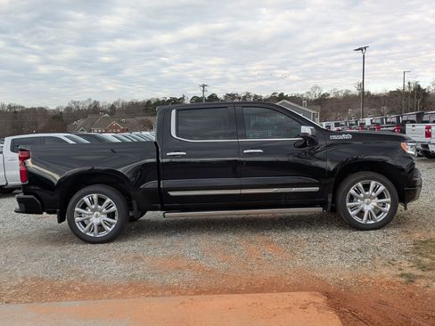New 2026 Chevrolet Silverado 1500 High Country w/ High Country Premium Package image 9