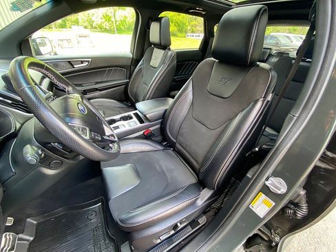 Used 2022 Ford Edge ST w/ Equipment Group 401A AWD/4WD image 23