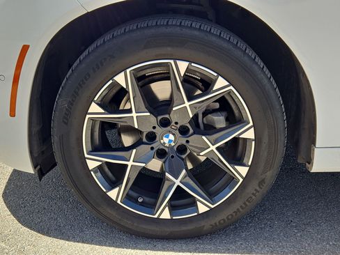Used 2025 BMW X3 xDrive30 AWD/4WD image 11