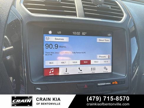 Used 2017 Ford Explorer XLT w/ Equipment Group 202A AWD/4WD image 19
