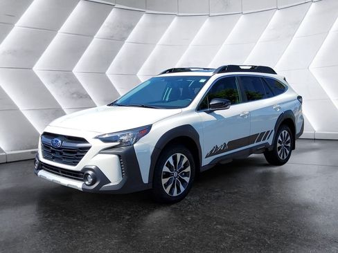 Used 2024 Subaru Outback Limited XT AWD/4WD image 3
