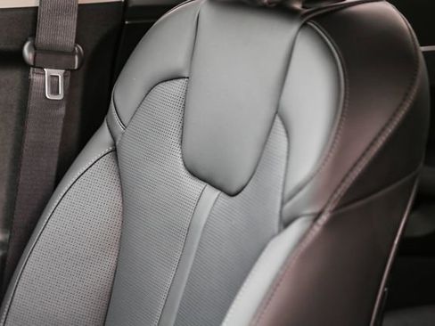 New 2025 Kia Sorento S image 21