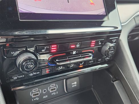 Used 2024 Jeep Grand Cherokee Altitude image 20