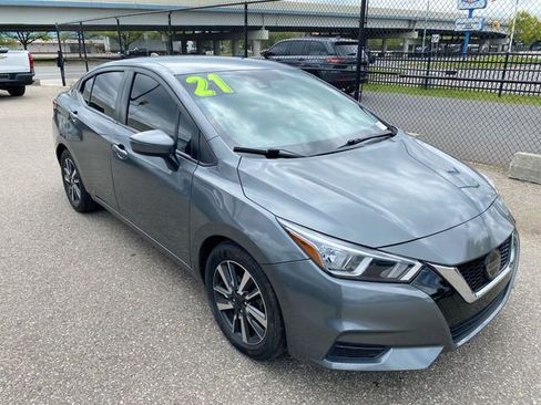 Used 2021 Nissan Versa SV FWD image 37