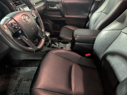 Used 2018 Toyota 4Runner TRD Pro AWD/4WD image 33