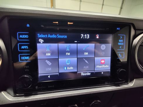 Used 2018 Toyota Tacoma TRD Off-Road w/ TRD Premium Off Road Package AWD/4WD image 40