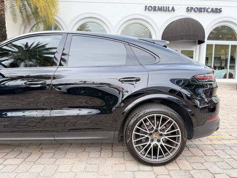 Used 2020 Porsche Cayenne S AWD/4WD image 19