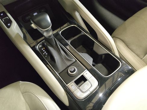 Used 2020 Kia Telluride EX w/ Towing Package FWD image 26