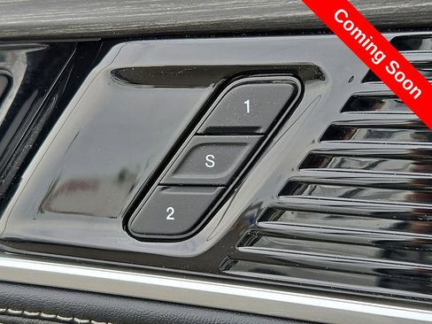 Used 2024 Jeep Wagoneer Series II AWD/4WD image 27