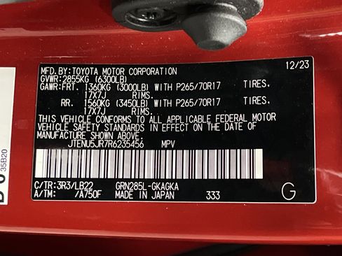 Used 2024 Toyota 4Runner SR5 Premium w/ Moonroof Package image 34