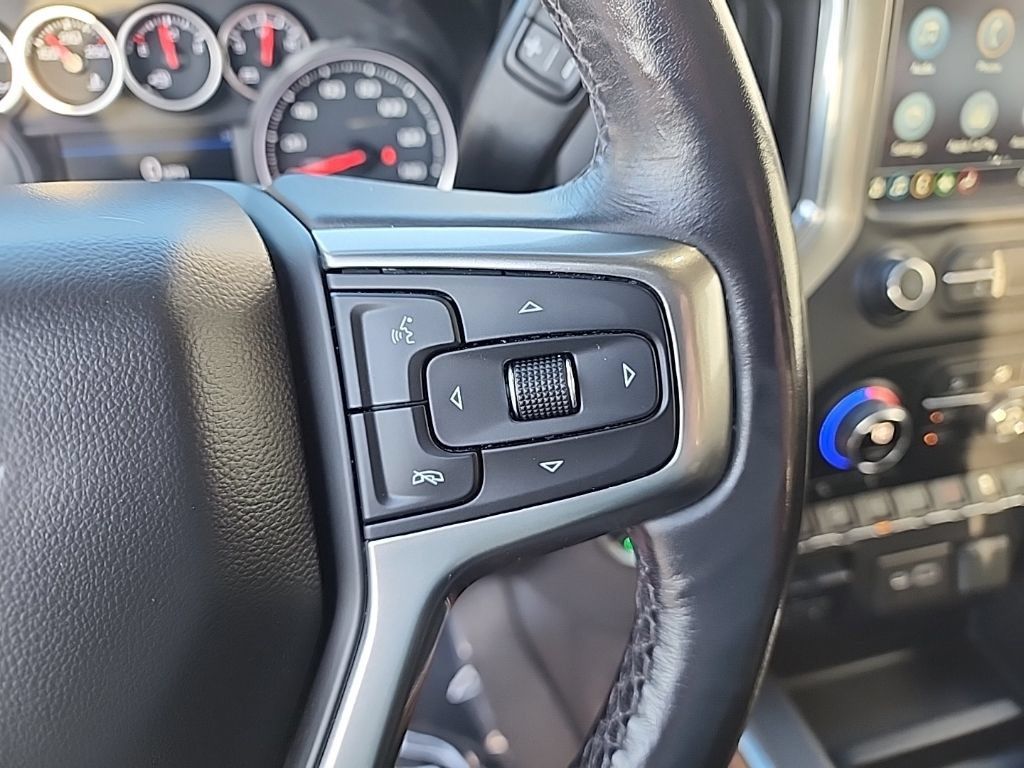 Used 2021 Chevrolet Silverado 1500 LT Trail Boss w/ Convenience Package II AWD/4WD image 16