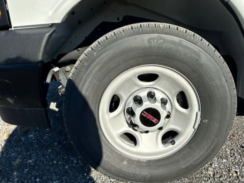 New 2025 GMC Savana 2500 Work Van w/ Driver Convenience Package image 3