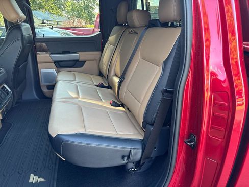 Used 2022 Ford F150 Lariat w/ Equipment Group 502A High AWD/4WD image 10