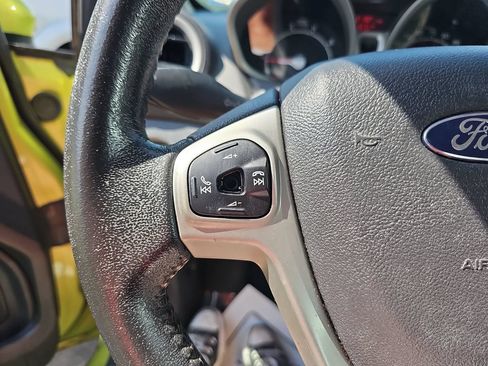 Used 2013 Ford Fiesta SE FWD image 18