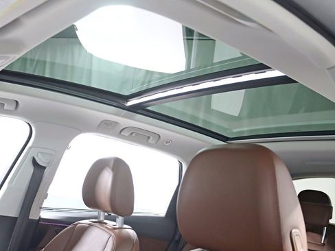 Used 2018 Audi Q7 3.0T Prestige image 36