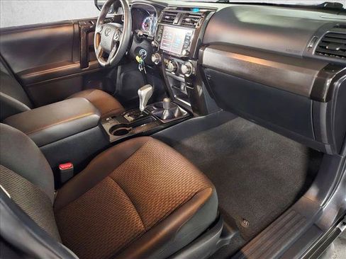 Used 2020 Toyota 4Runner TRD Off-Road AWD/4WD image 19