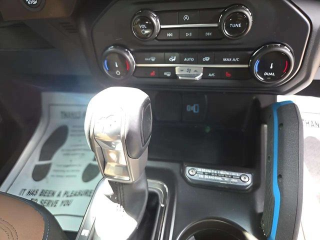 Used 2022 Ford Bronco Outer Banks AWD/4WD image 15