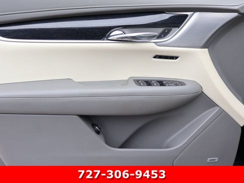 Used 2023 Cadillac XT6 Premium Luxury FWD image 15