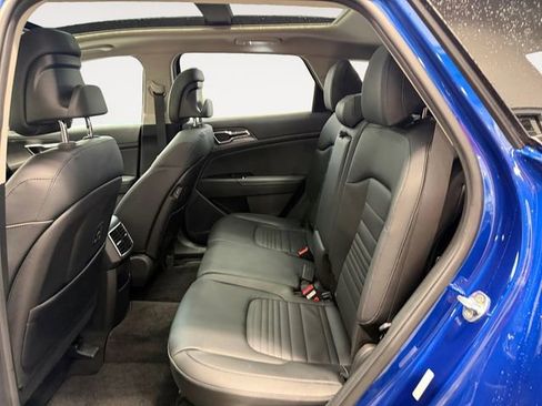 Certified 2023 Kia Sportage SX AWD/4WD image 11