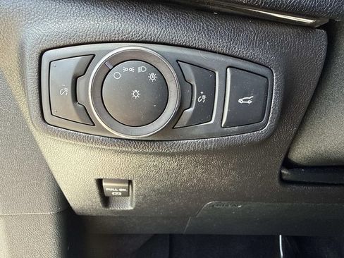 Certified 2019 Lincoln MKC Reserve w/ MKC Technology Package FWD image 31