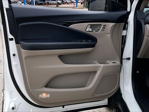 Certified 2019 Honda Pilot Elite image 22