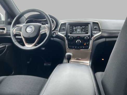 Used 2016 Jeep Grand Cherokee Laredo w/ Quick Order Package 23E image 17