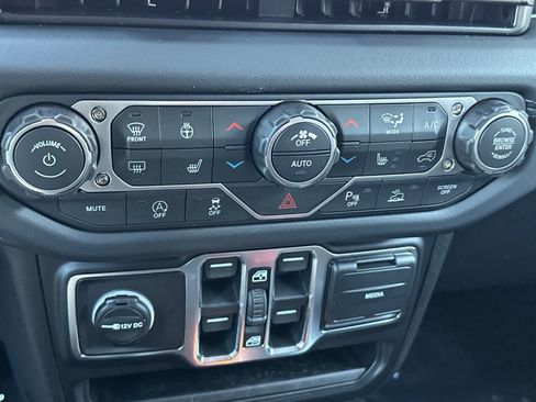 New 2026 Jeep Wrangler Sahara image 21