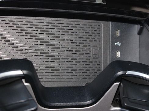 New 2026 Mercedes-Benz GLE 450e 4MATIC image 30