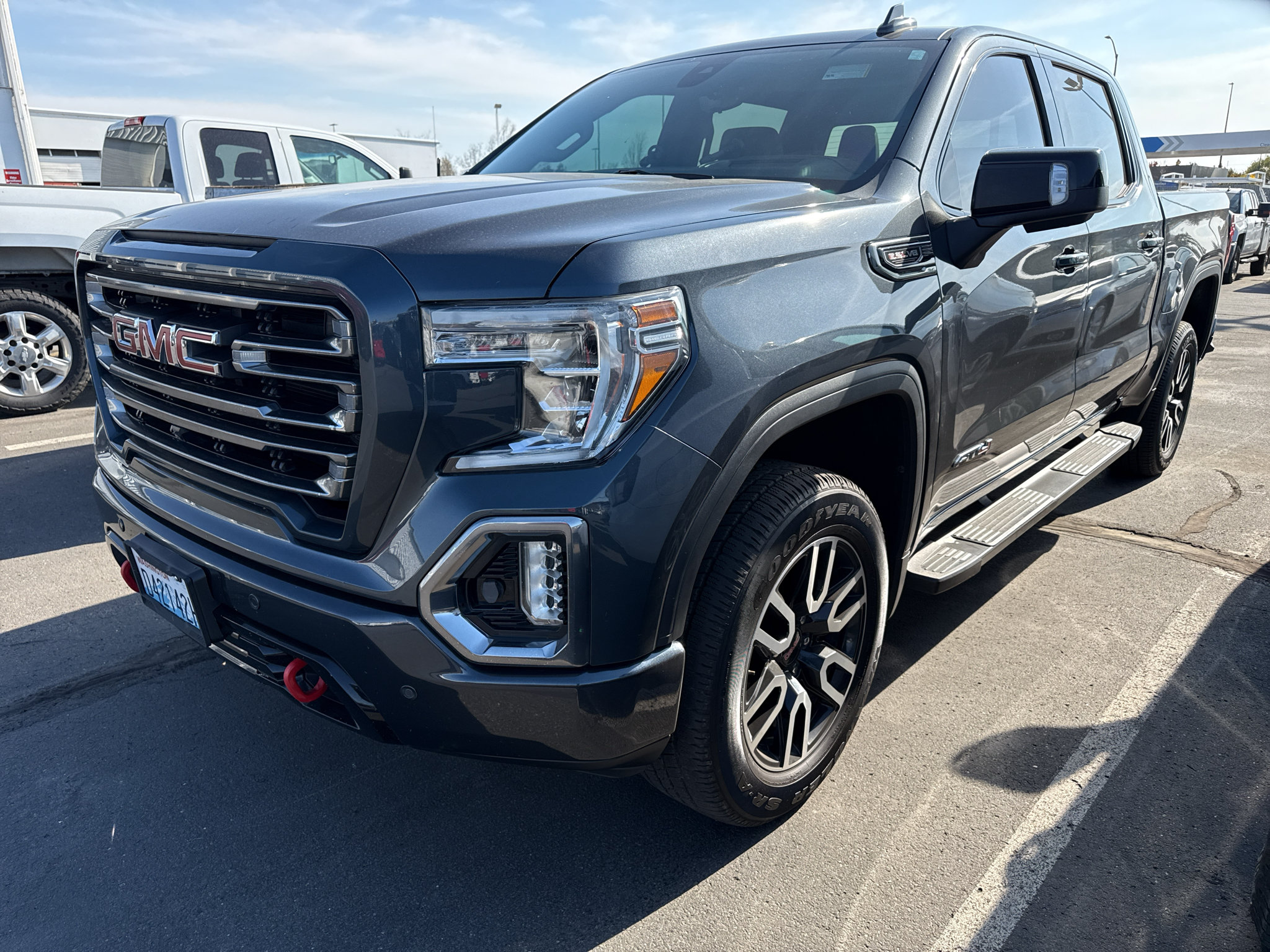 Used 2020 GMC Sierra 1500 AT4 w/ AT4 Premium Package AWD/4WD image 1