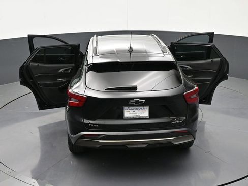 Used 2024 Chevrolet Trax ACTIV w/ Sunroof Package FWD image 37