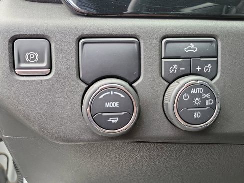Used 2022 Chevrolet Silverado 1500 RST w/ LPO, Dark Essentials Package RWD image 19