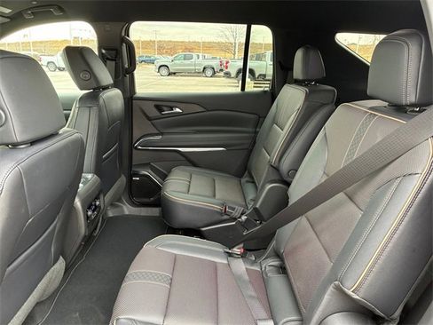 New 2026 Chevrolet Traverse High Country image 17