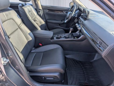 Certified 2023 Honda Civic Touring image 9