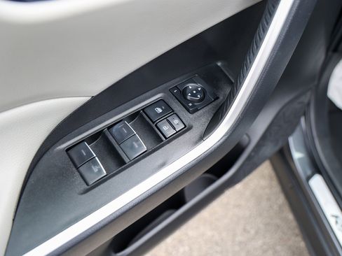 Certified 2025 Toyota RAV4 XLE Premium image 30