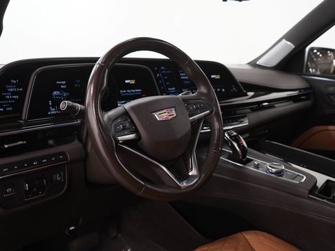Used 2022 Cadillac Escalade Premium Luxury w/ LPO, Radiant Package AWD/4WD image 26