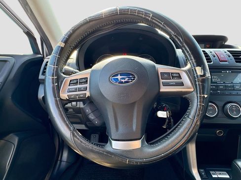 Used 2014 Subaru Forester 2.5i Limited image 11