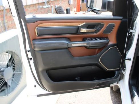 Used 2020 RAM 1500 Longhorn AWD/4WD image 11