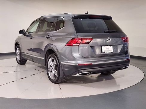 Used 2020 Volkswagen Tiguan SEL AWD/4WD image 6
