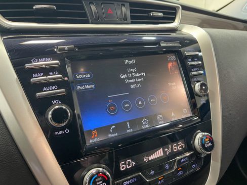 Used 2017 Nissan Murano Platinum image 10