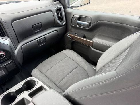 Used 2021 Chevrolet Silverado 1500 RST AWD/4WD image 16